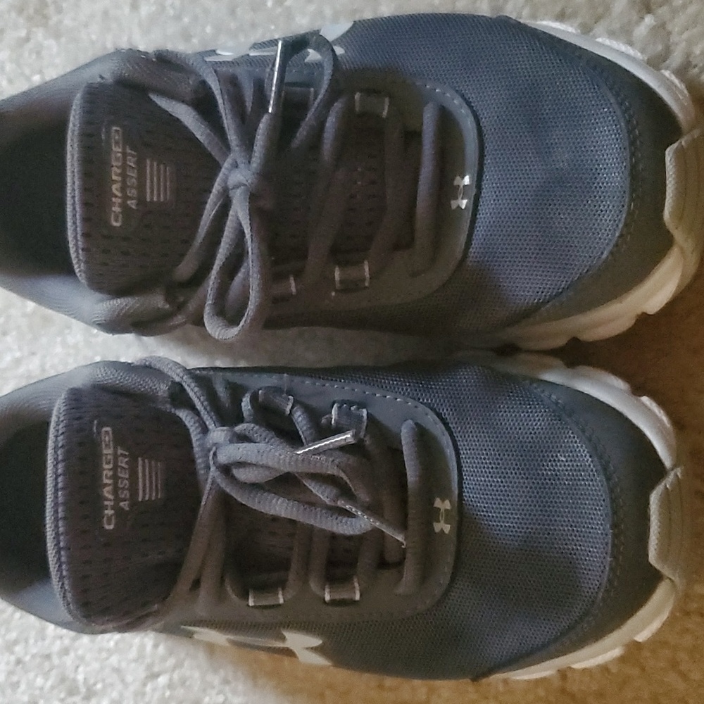 Under Armour Sneakers - Picture 6 of 7